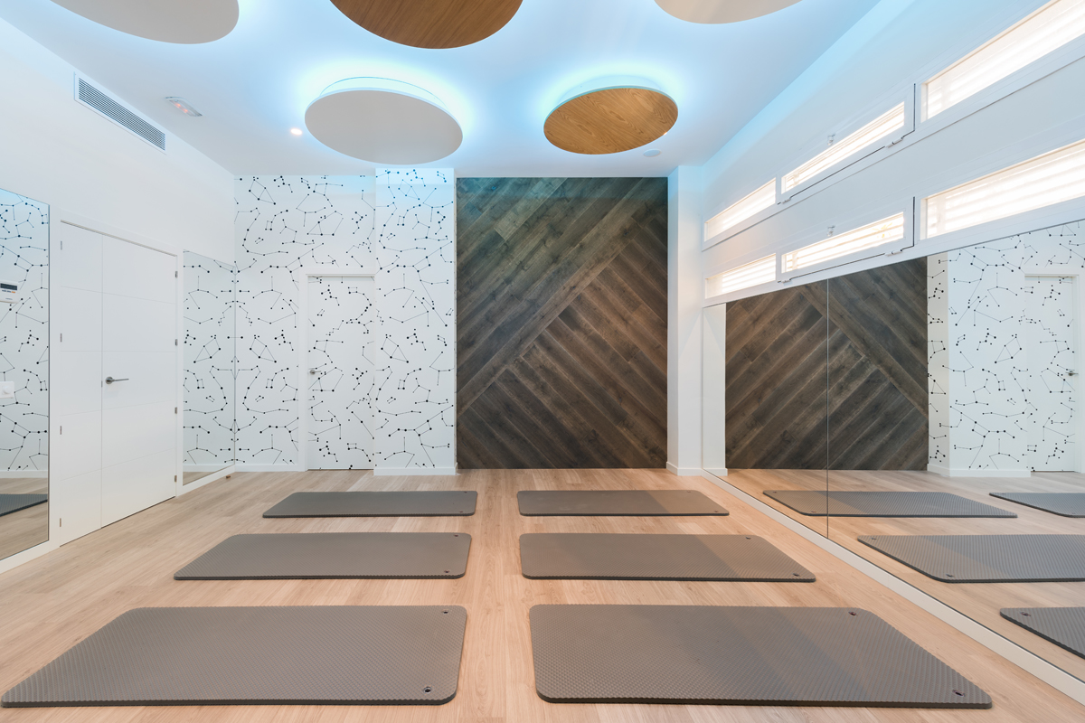 Aima Estudio diseño interior arquitectura reforma integral clínica fisioterapia